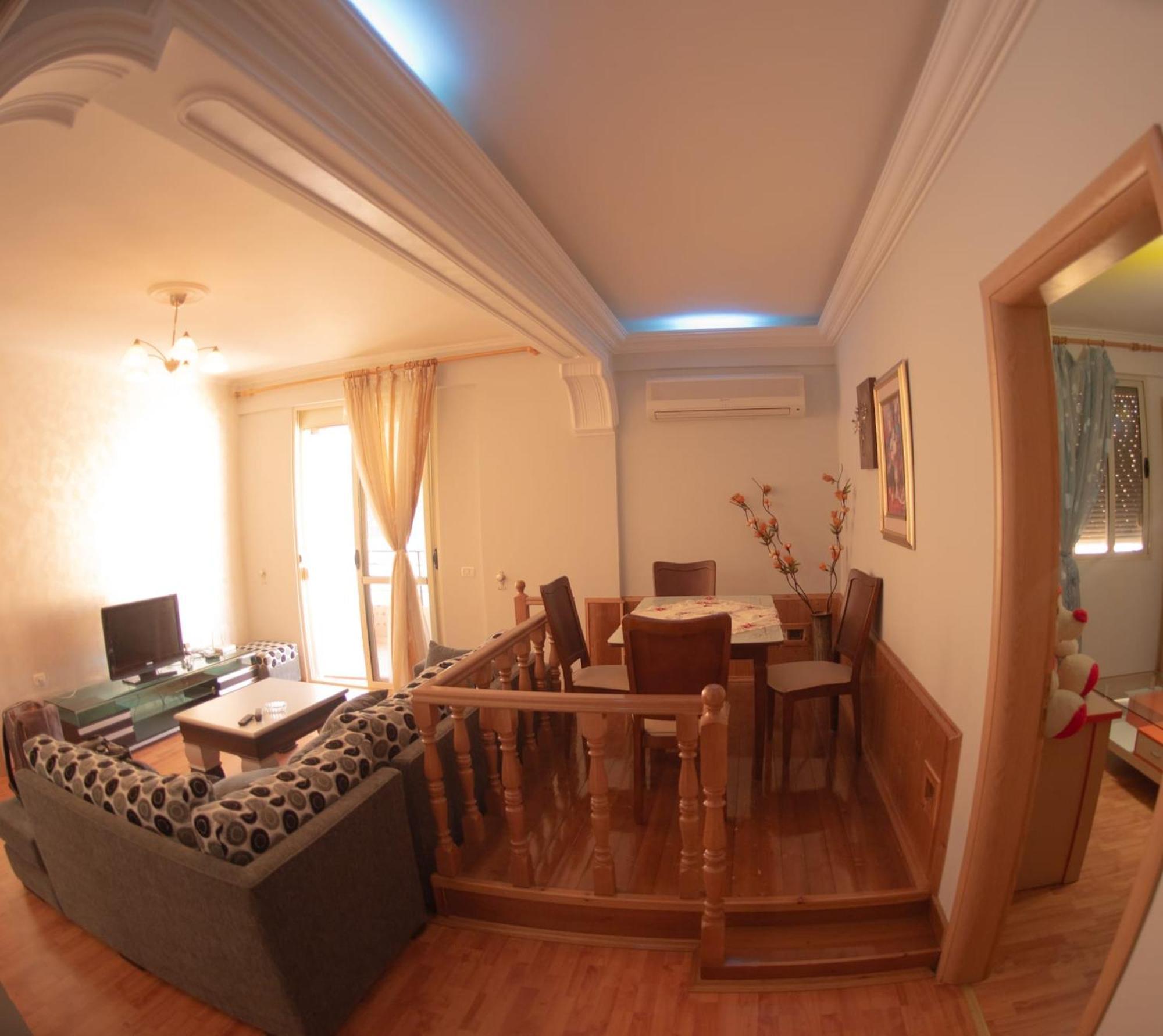 Apartament Egzoni City Center Berat Exterior foto